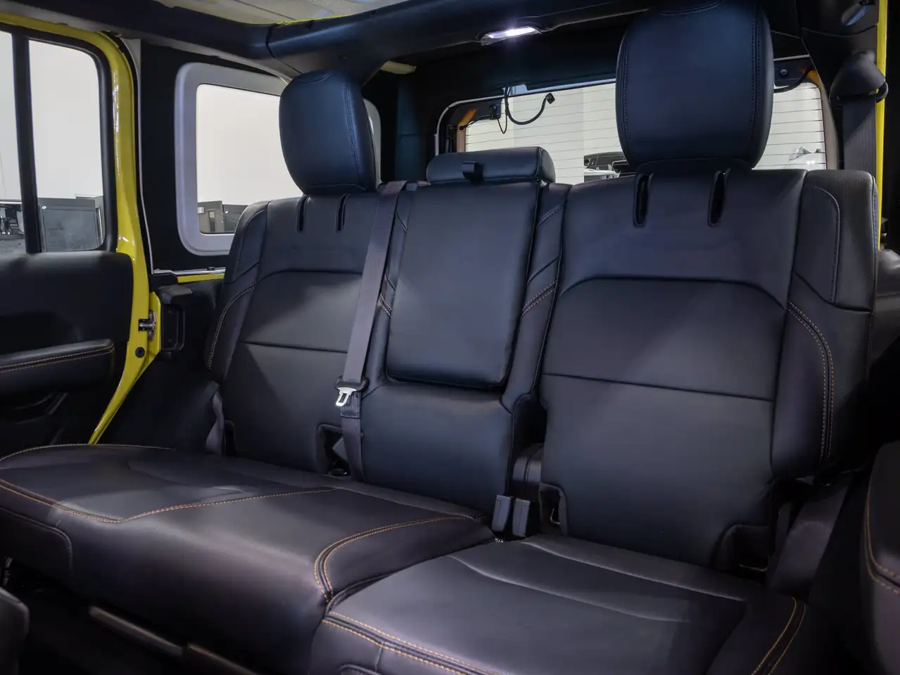 Jeep Wrangler - Image 15