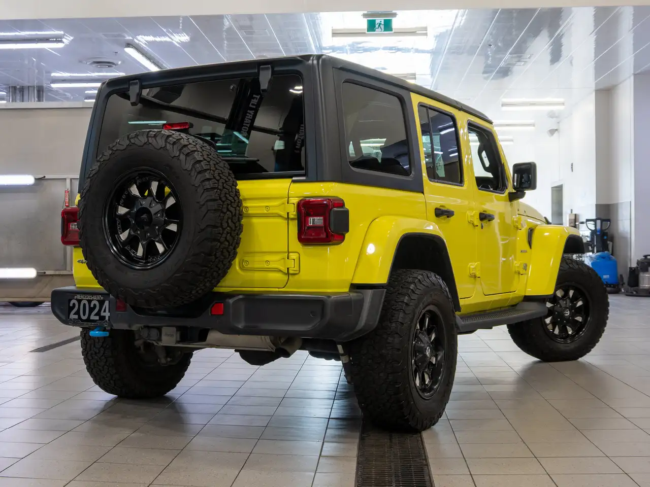 Jeep Wrangler - Image 3
