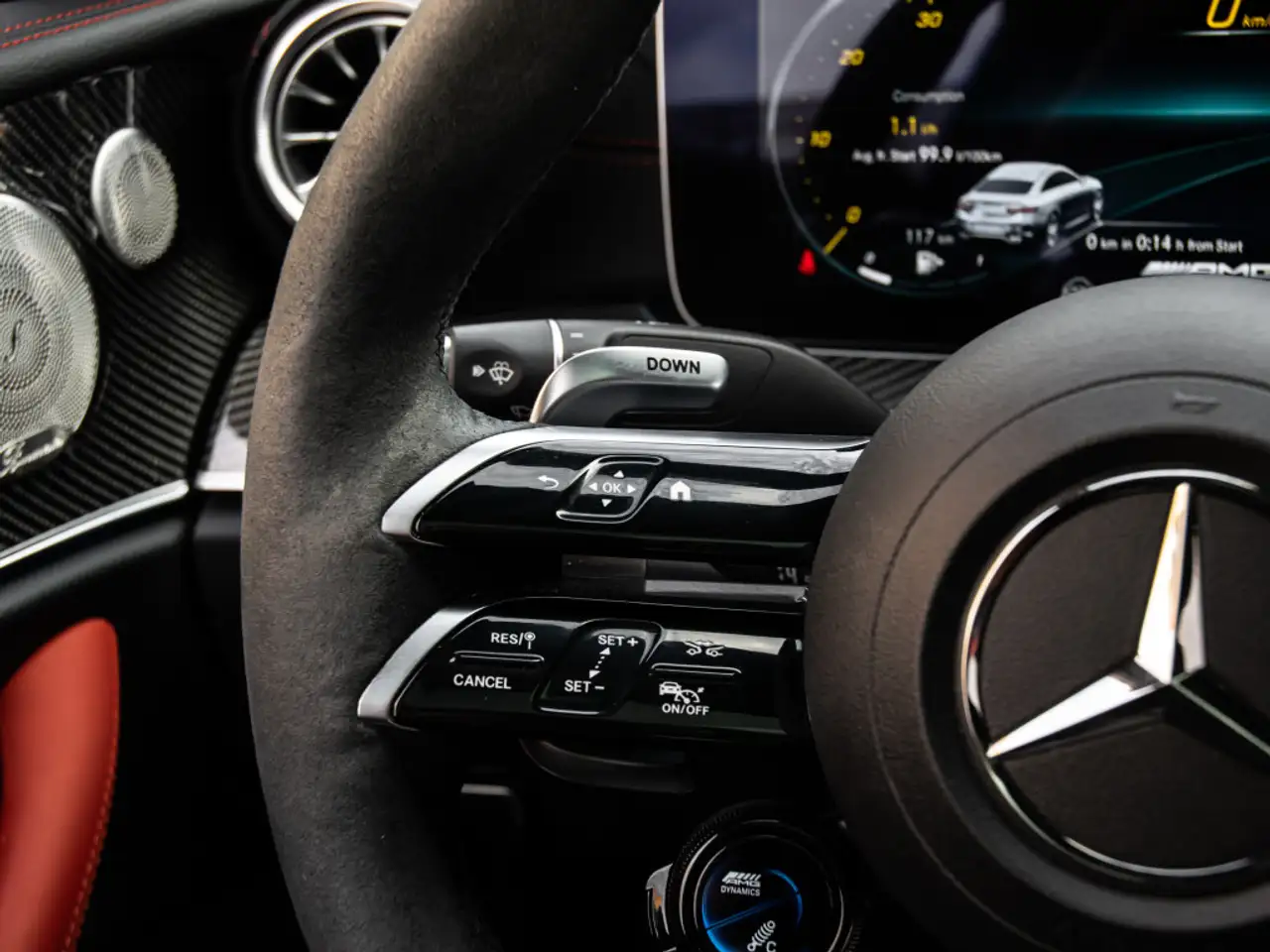 Mercedes-Benz E-Class - Image 18