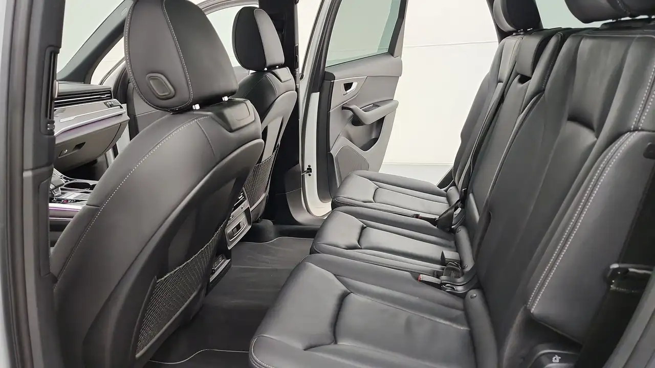 Audi Q7 - Image 29