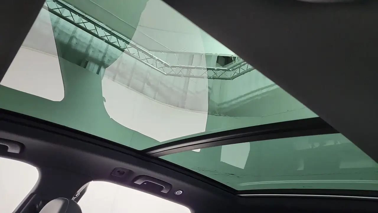 Audi Q7 - Image 15
