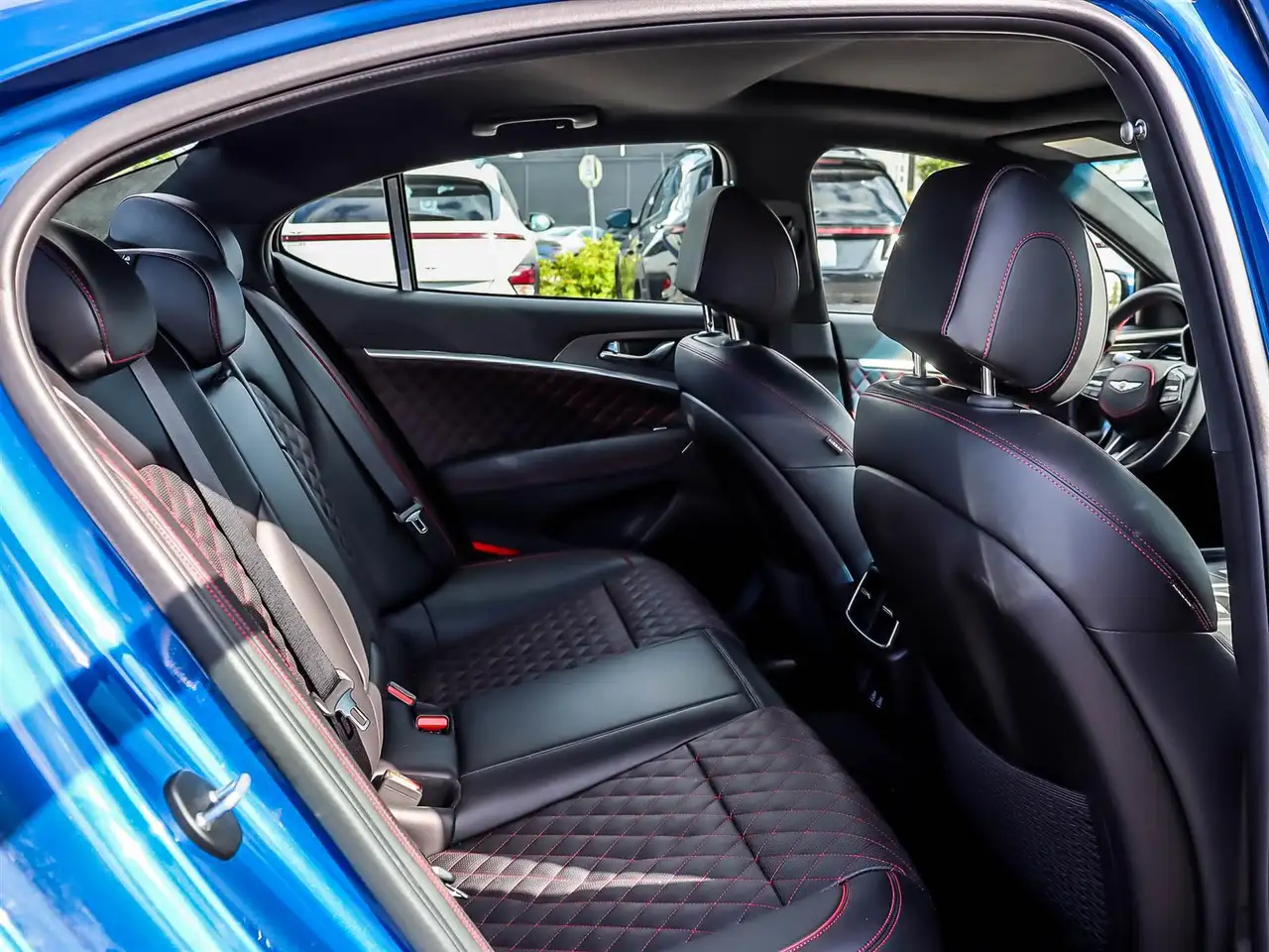 Genesis G70 - Image 17