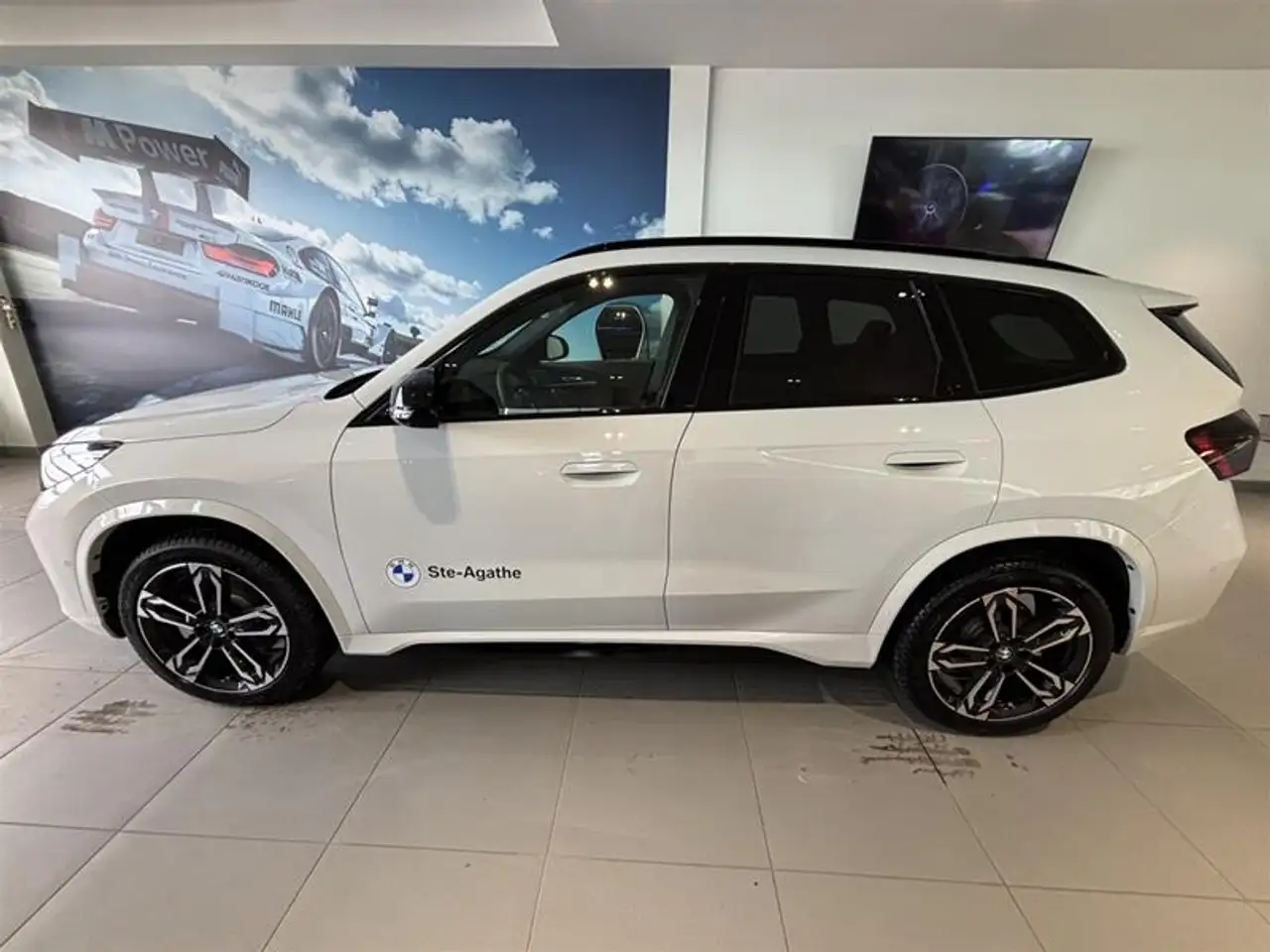 BMW X1 - Image 2