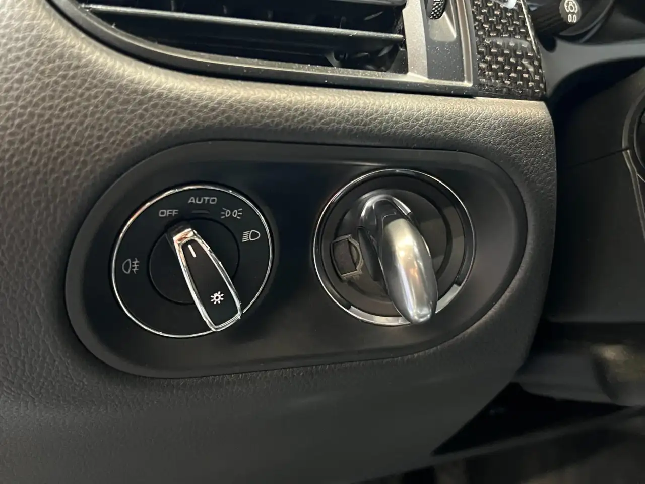 Porsche Macan - Image 31