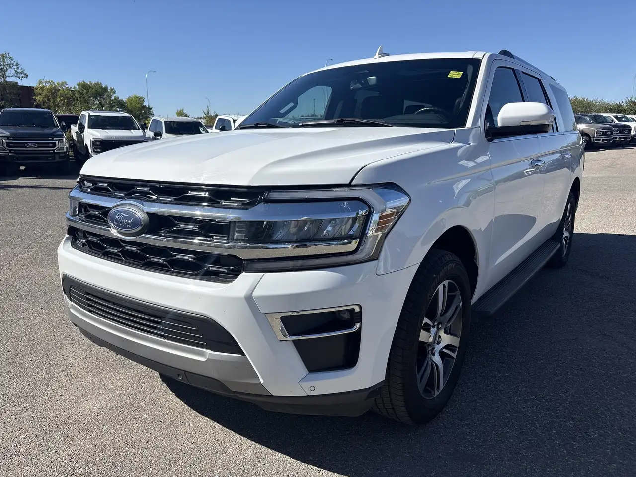 Ford Expedition - Image 5