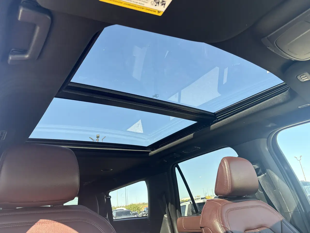 Ford Expedition - Image 37