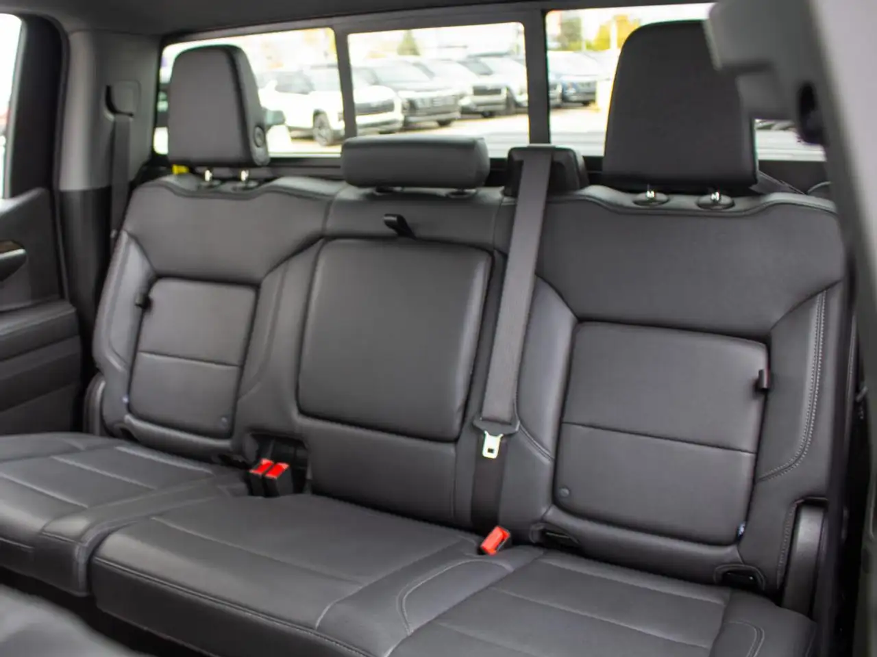 Chevrolet Silverado 1500 - Image 23