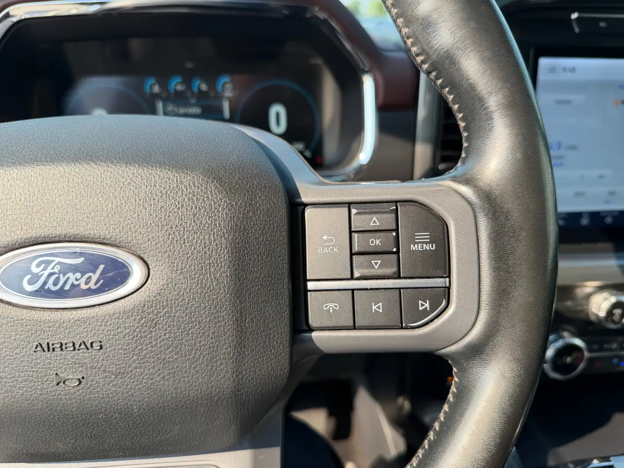 Ford F-150 - Image 25