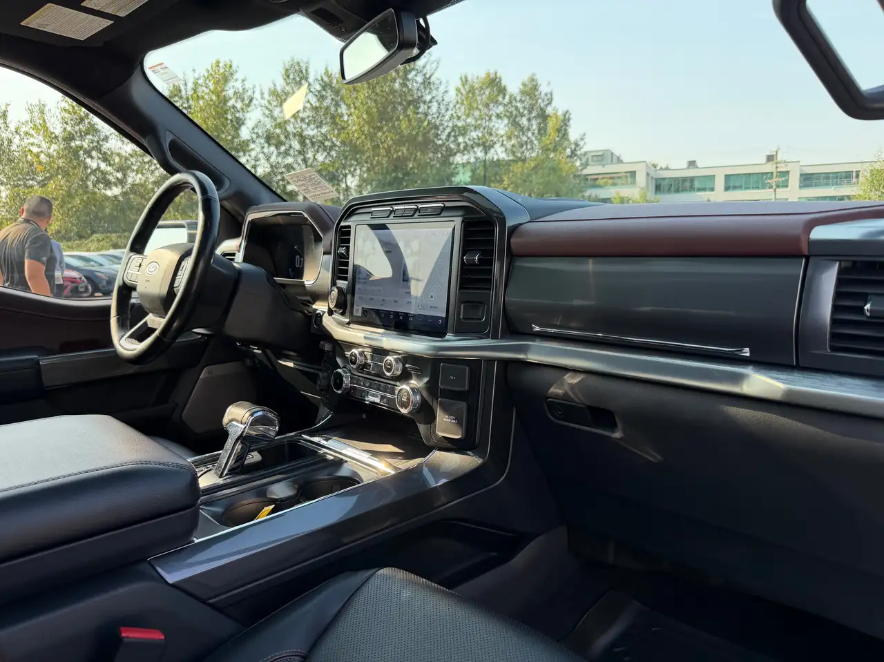 Ford F-150 - Image 21
