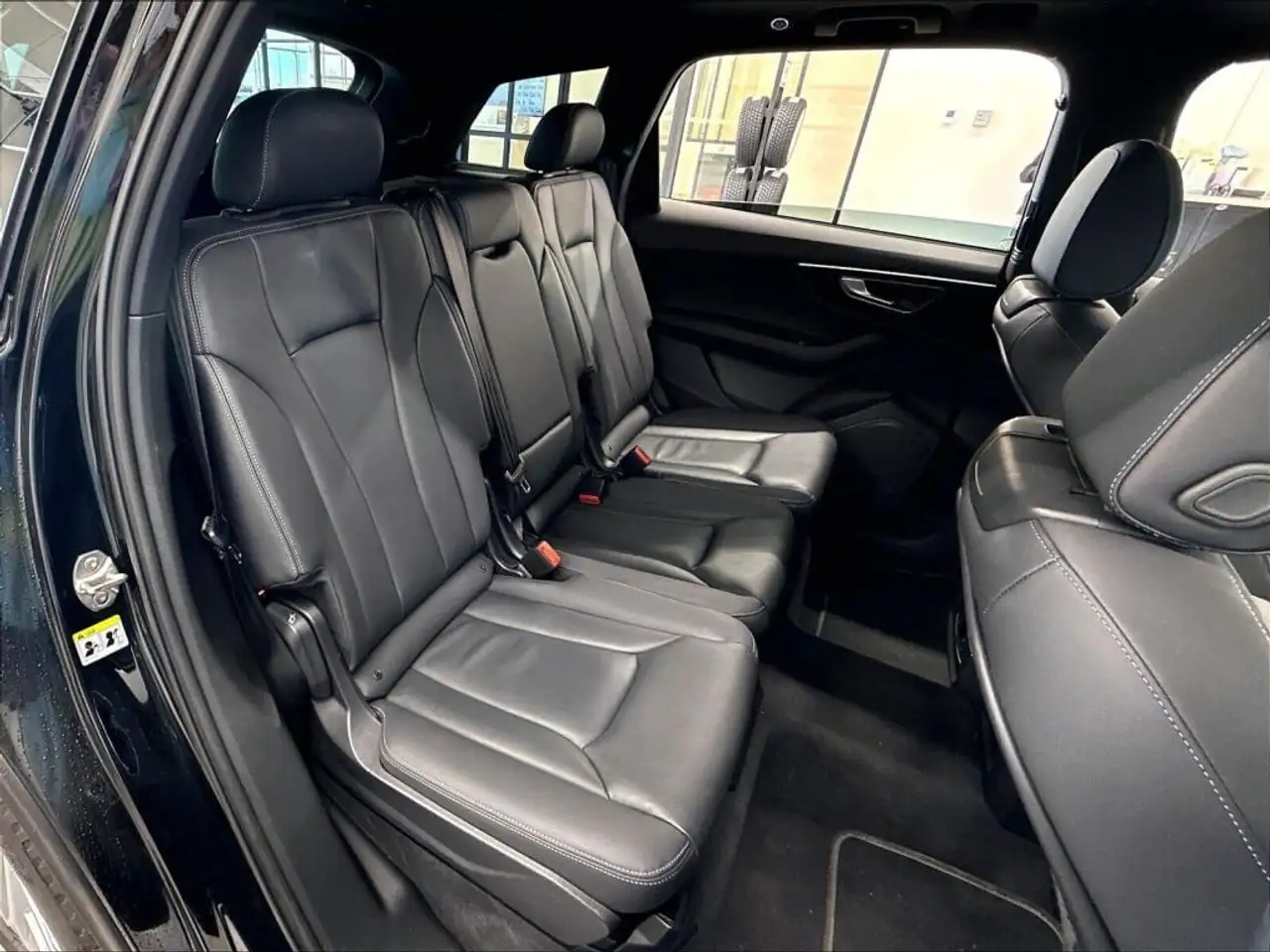 Audi Q7 - Image 24