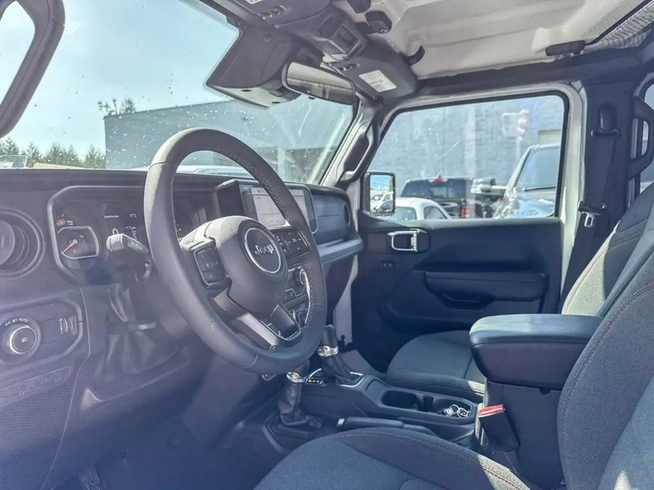 Jeep Wrangler - Image 12