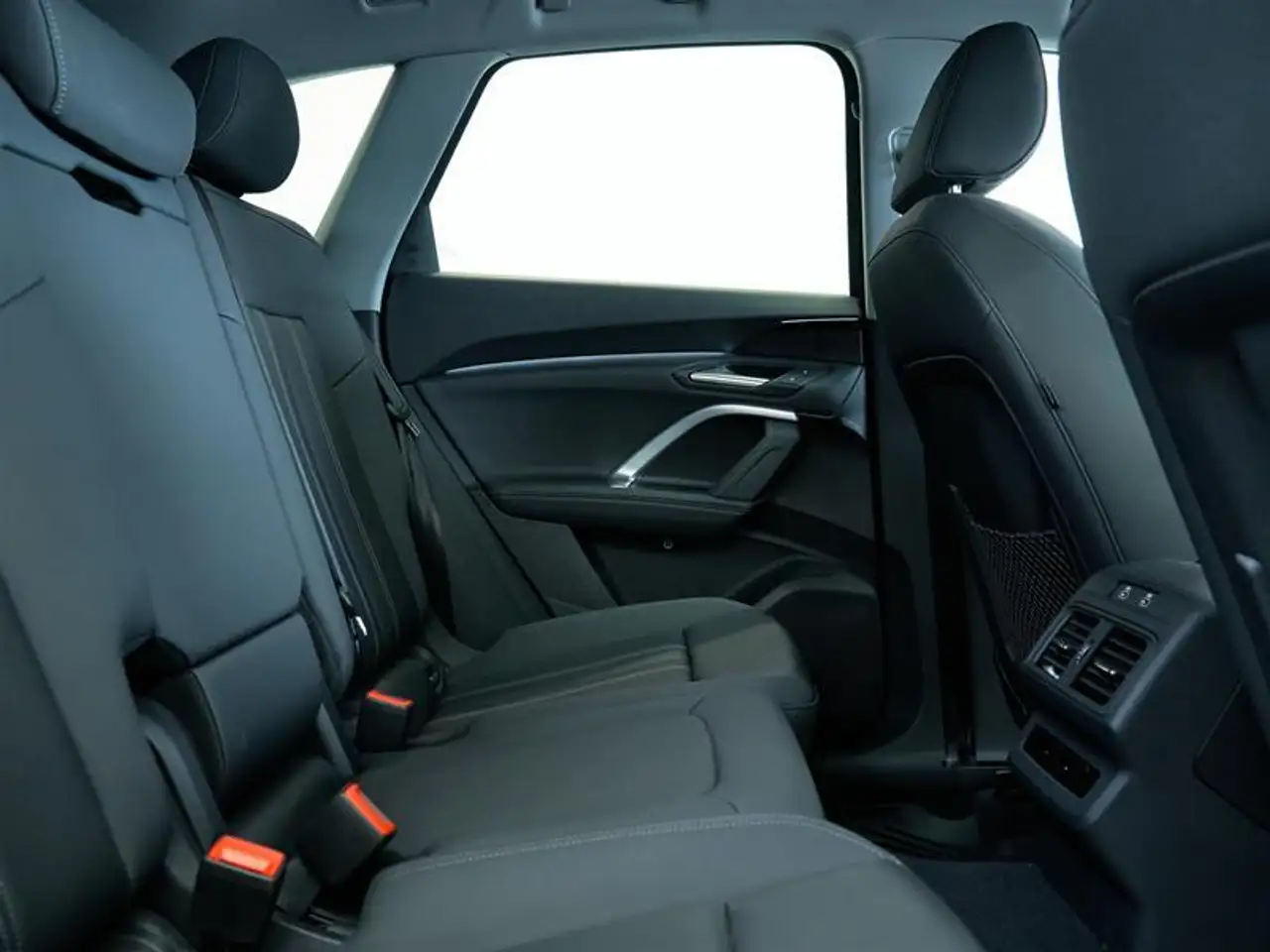 Audi Q5 - Image 22