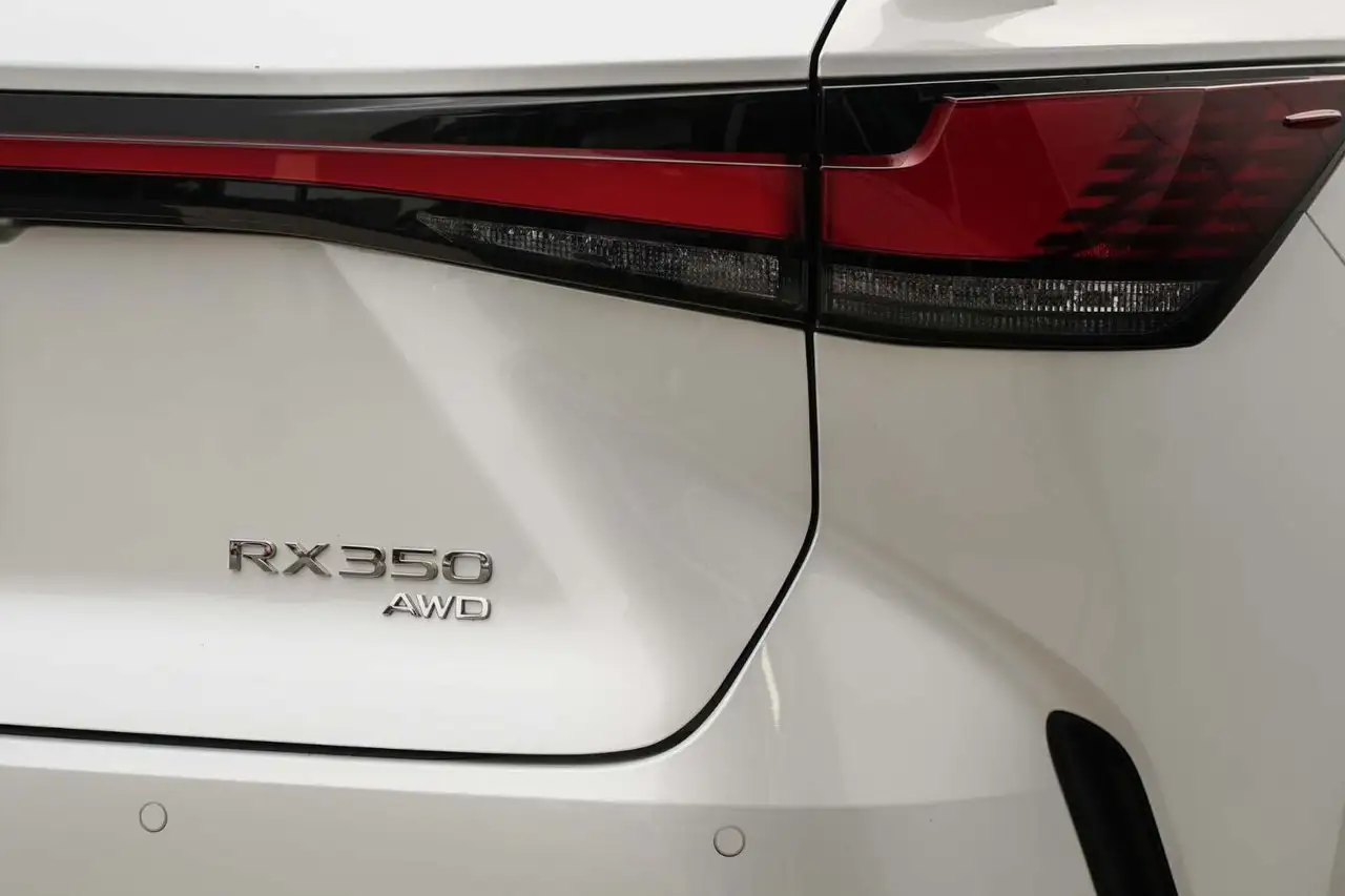Lexus RX - Image 16