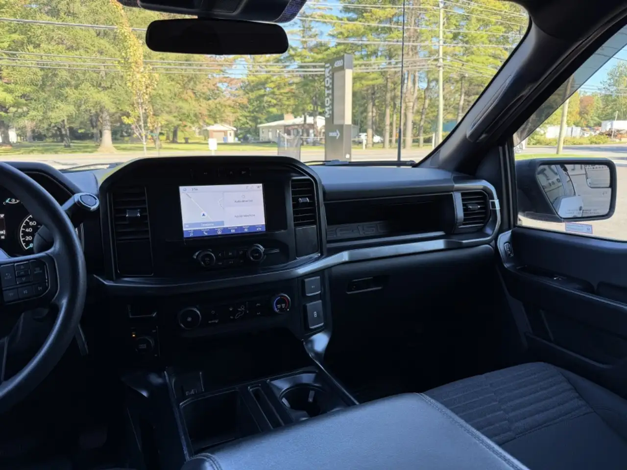 Ford F-150 - Image 18