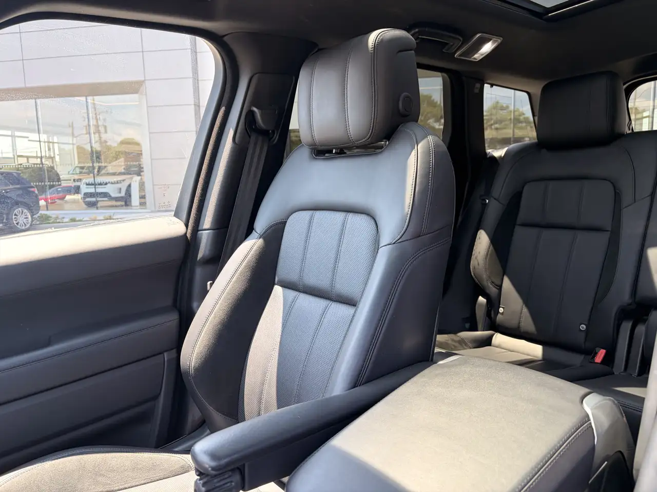 Land Rover Range Rover Sport - Image 21