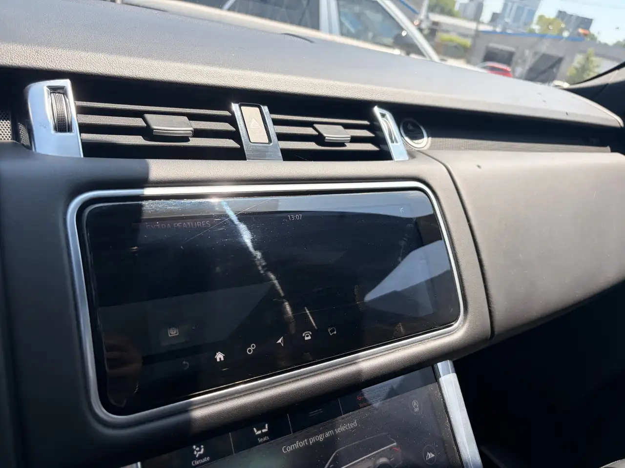 Land Rover Range Rover Sport - Image 18