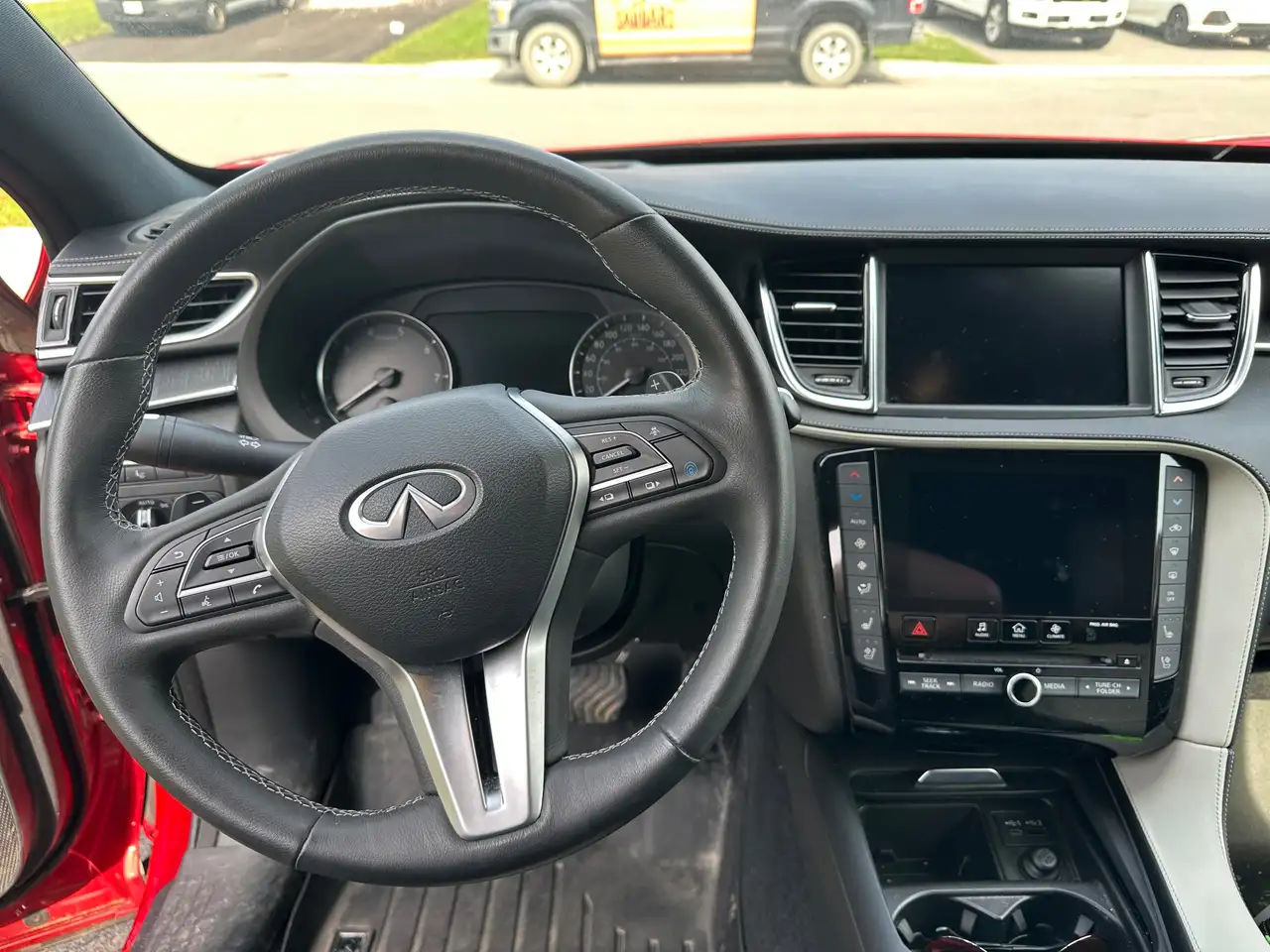 Infiniti QX55 - Image 17