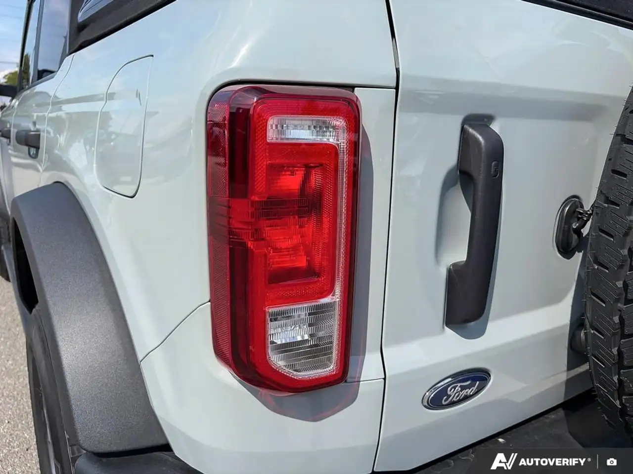 Ford Bronco - Image 13