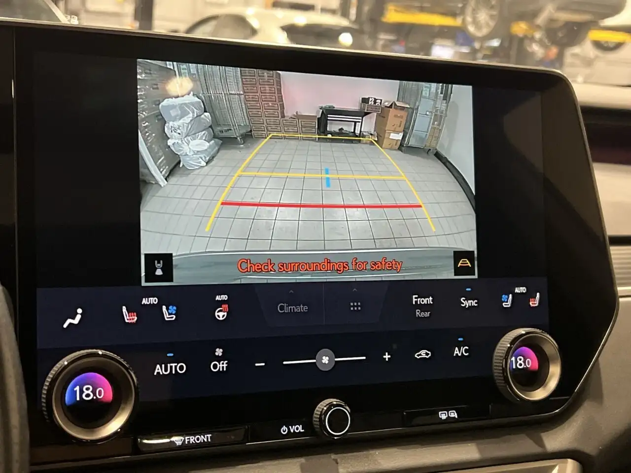 Lexus RX - Image 17