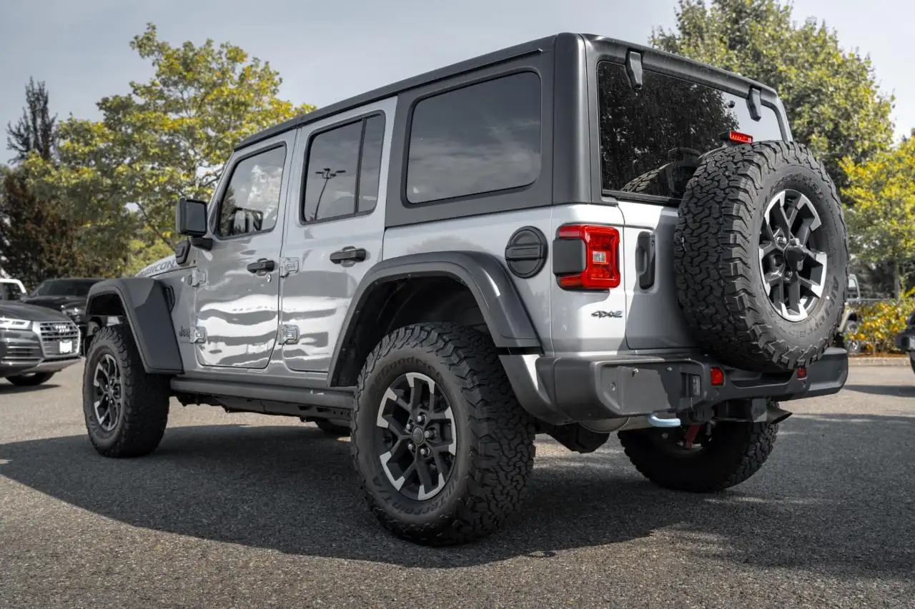Jeep Wrangler - Image 6