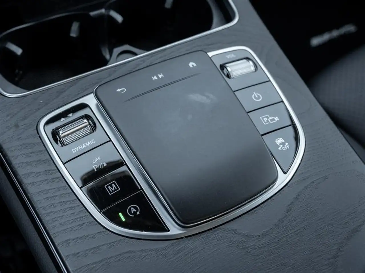 Mercedes-Benz GLC - Image 21