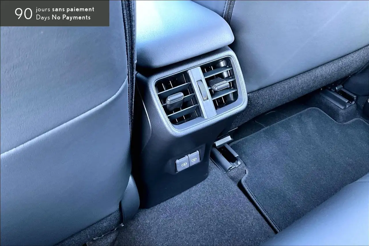 Lexus UX - Image 25