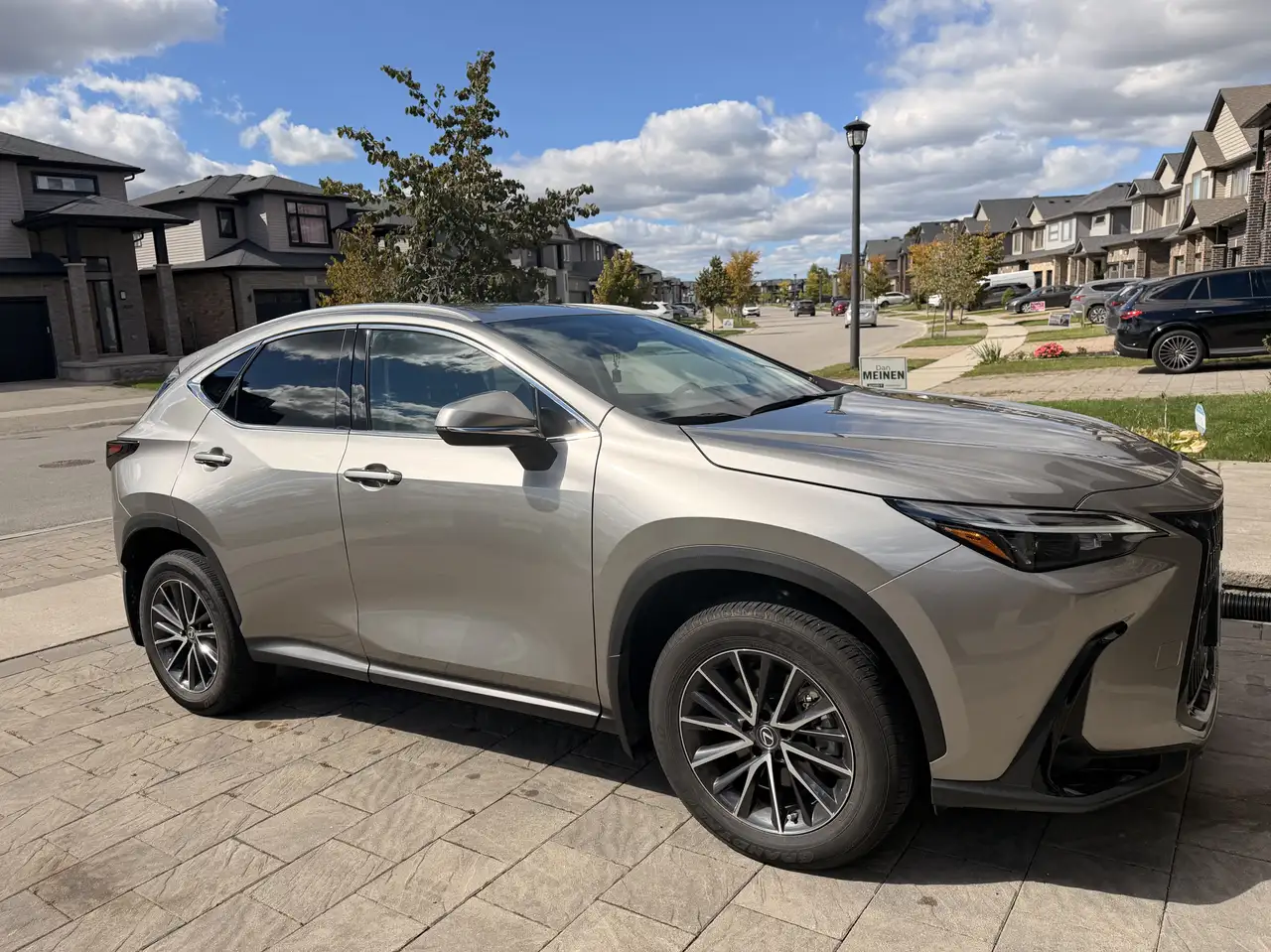 Lexus NX 250 - Image 2