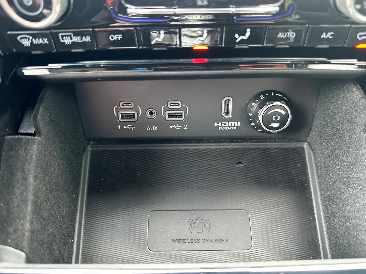 Jeep Grand Cherokee - Image 24