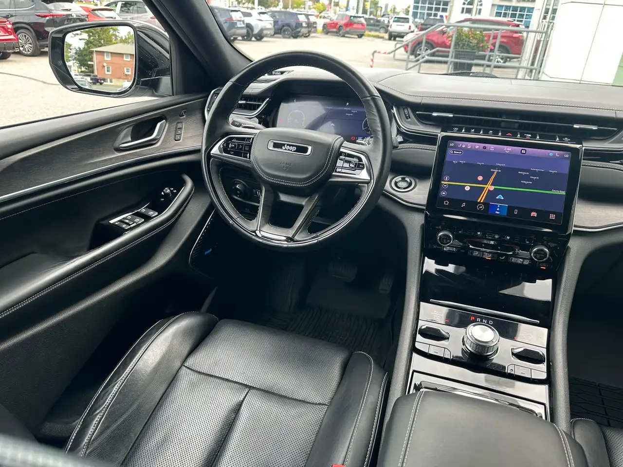 Jeep Grand Cherokee - Image 10