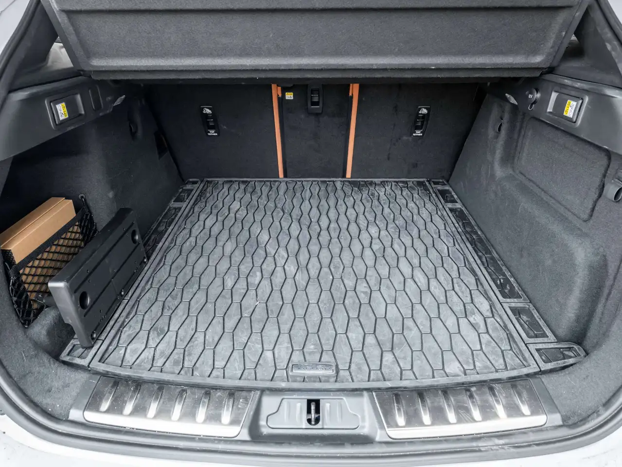 Jaguar F-Pace - Image 12