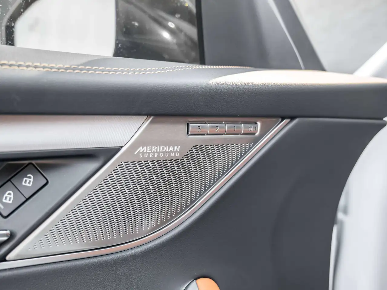 Jaguar F-Pace - Image 16