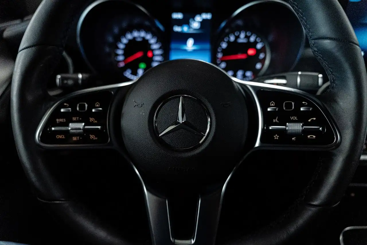 Mercedes-Benz GLC - Image 11