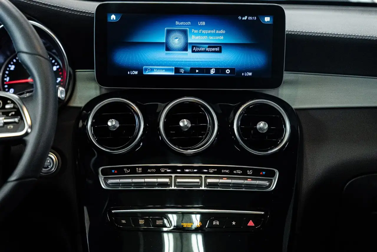 Mercedes-Benz GLC - Image 19