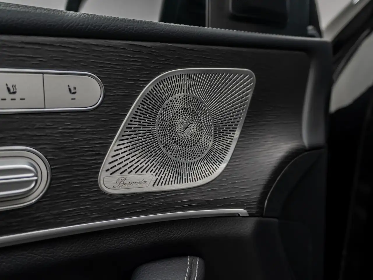 Mercedes-Benz GLE - Image 27