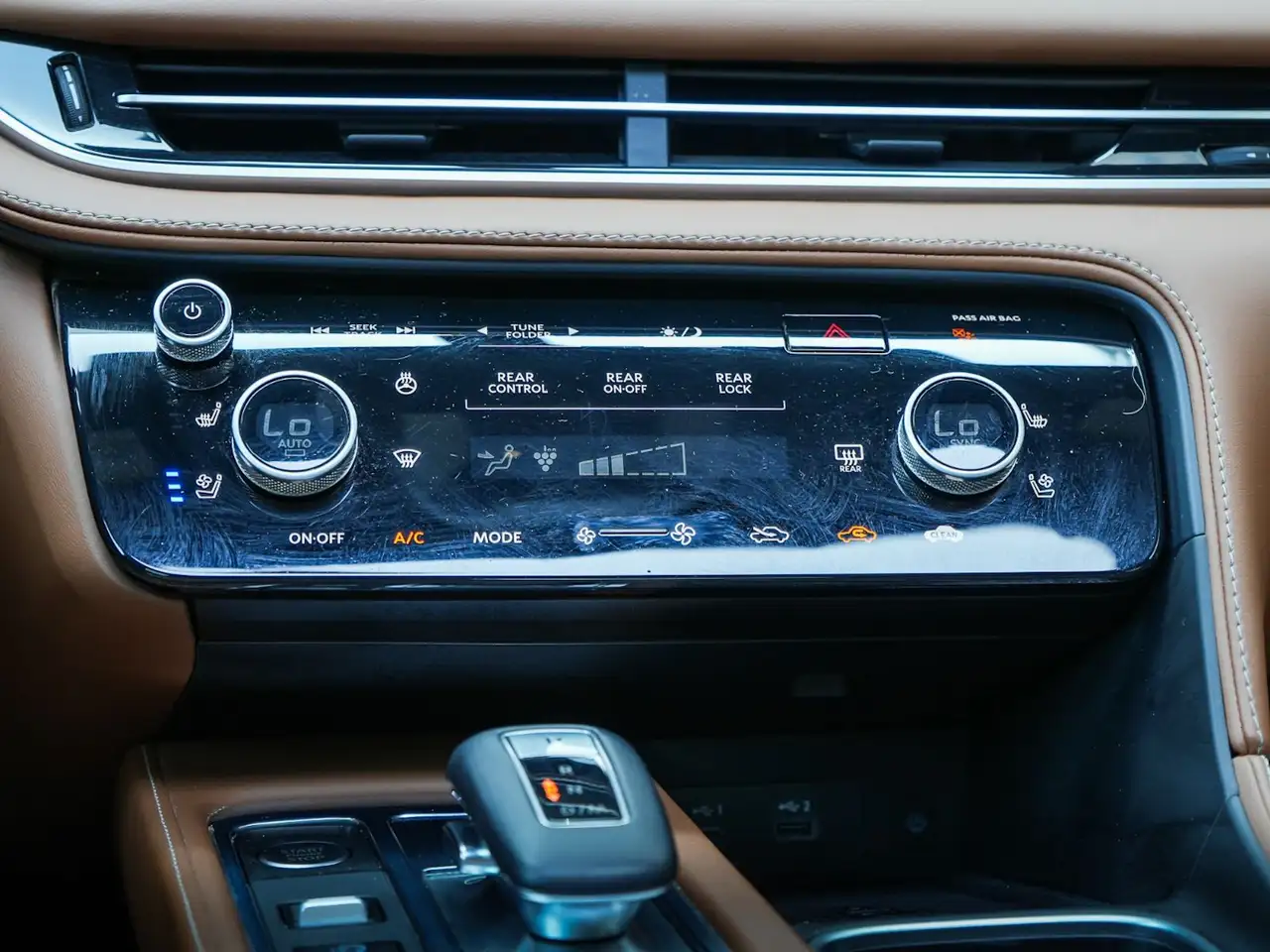 Infiniti QX60 - Image 16