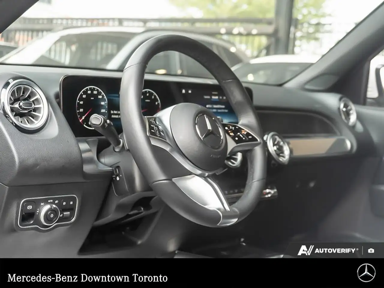 Mercedes-Benz GLB - Image 6