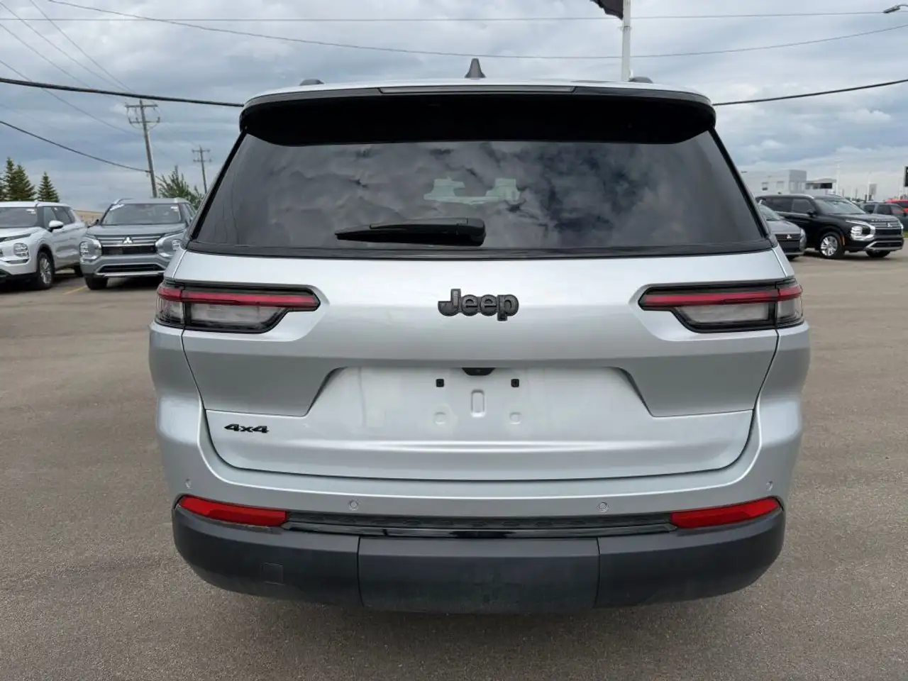 Jeep Grand Cherokee - Image 20