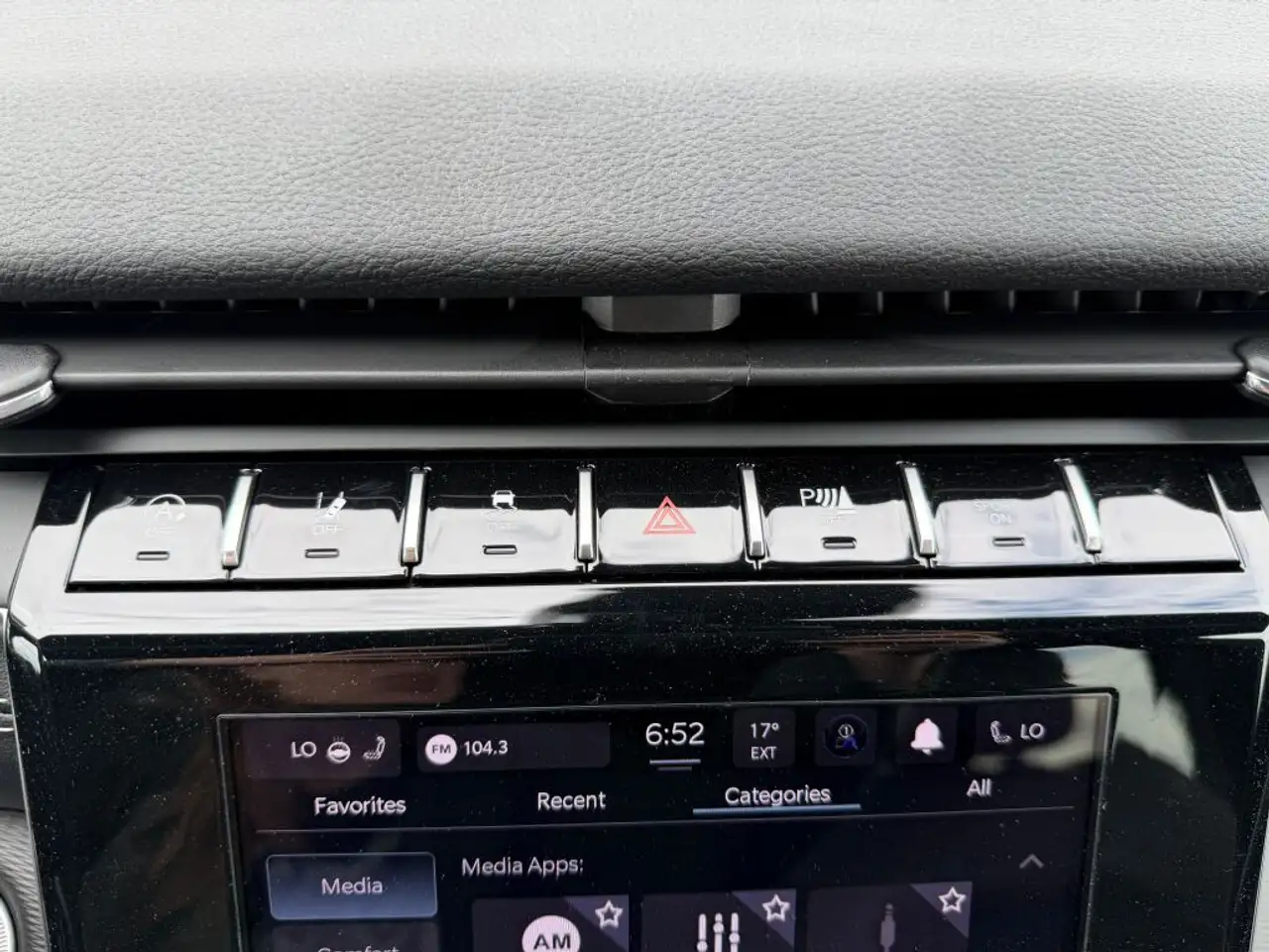 Jeep Grand Cherokee - Image 13