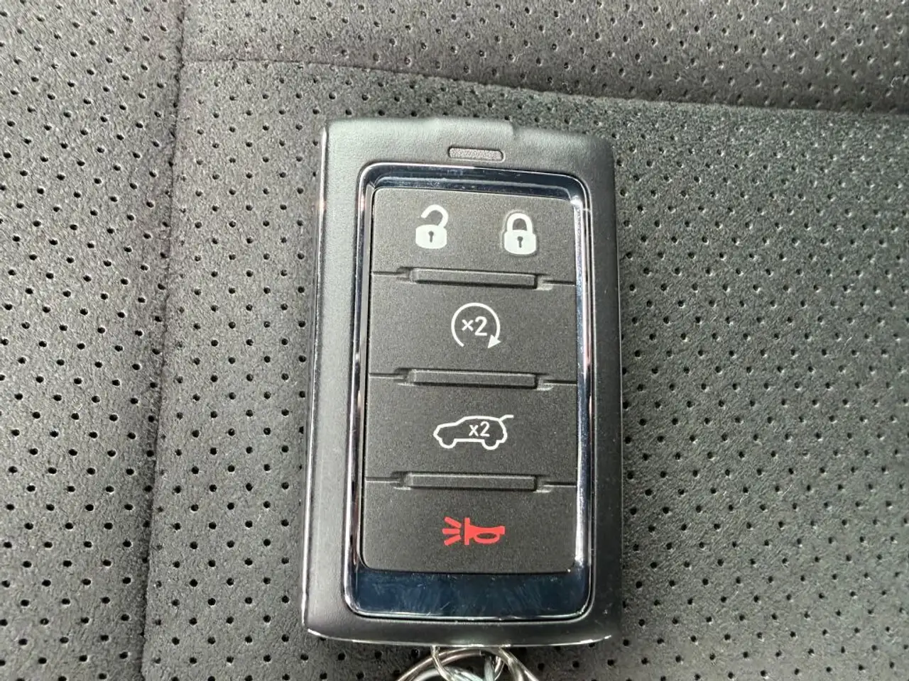 Jeep Grand Cherokee - Image 32