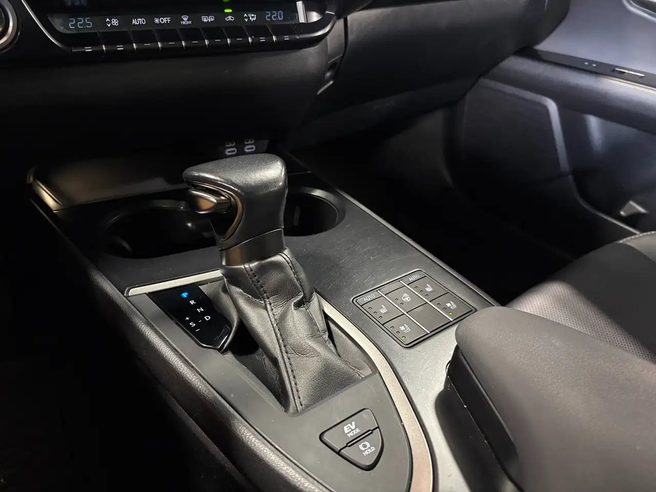 Lexus UX - Image 15