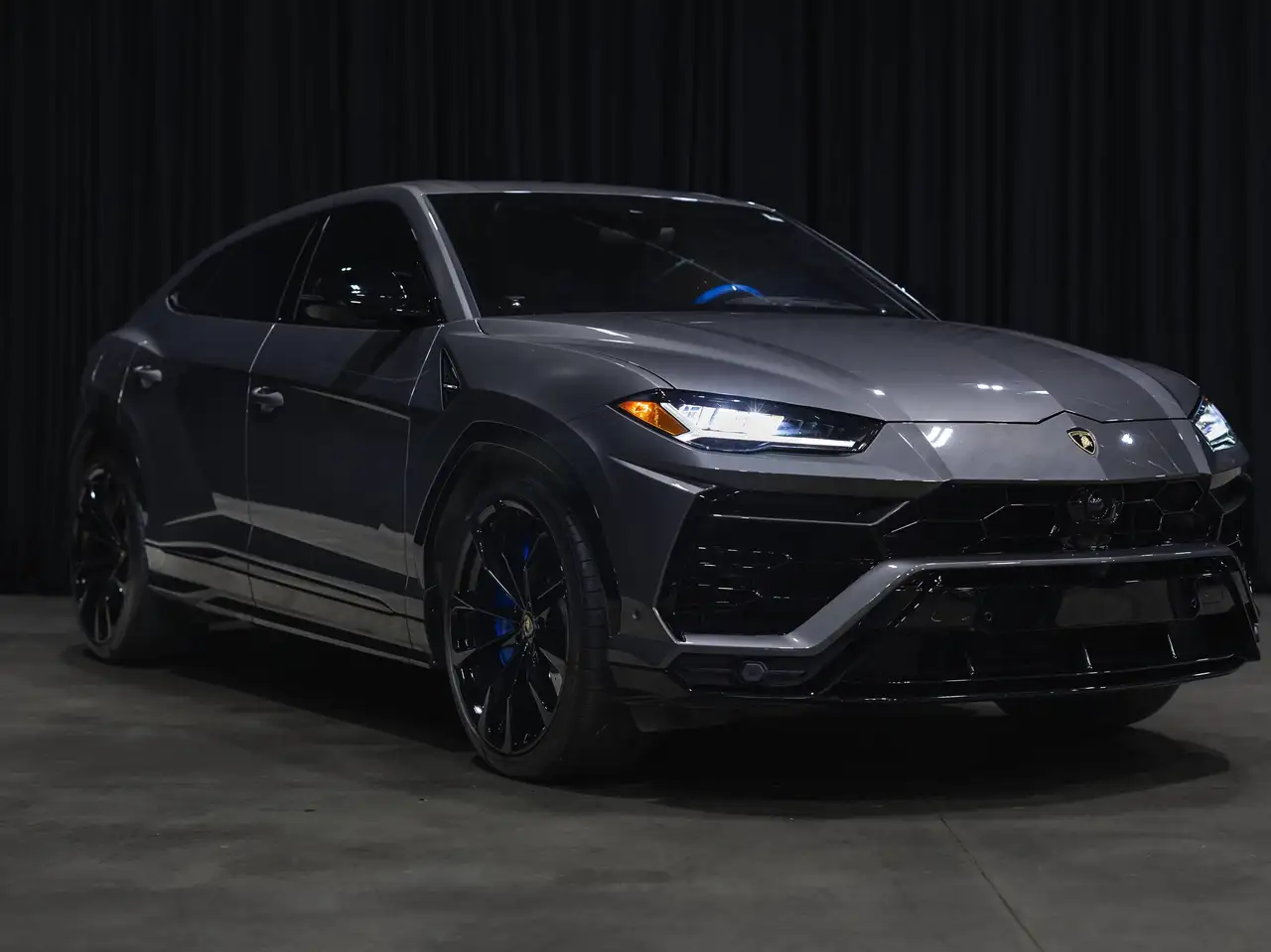 Lamborghini Urus - Image 6