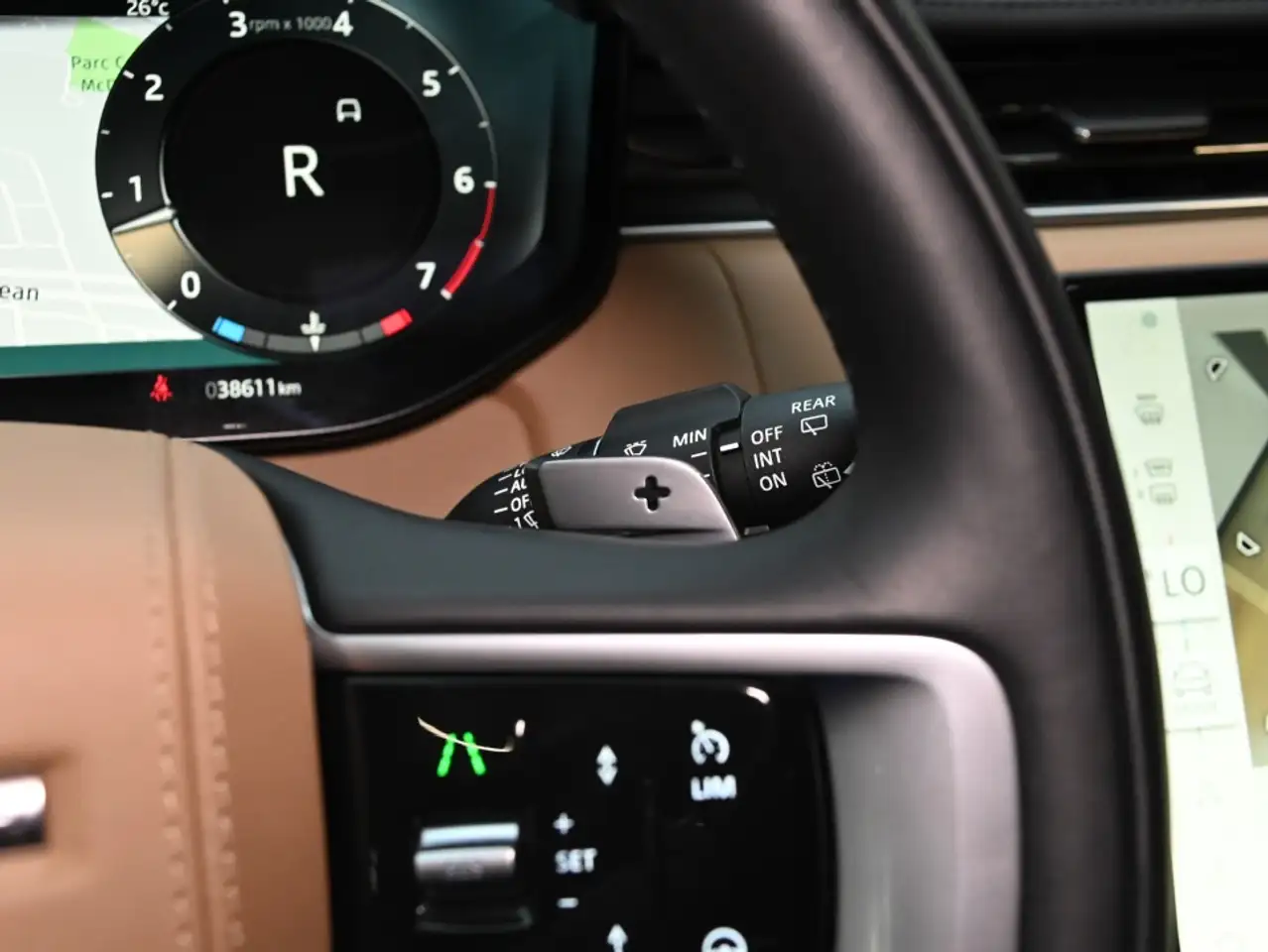 Land Rover Range Rover - Image 18