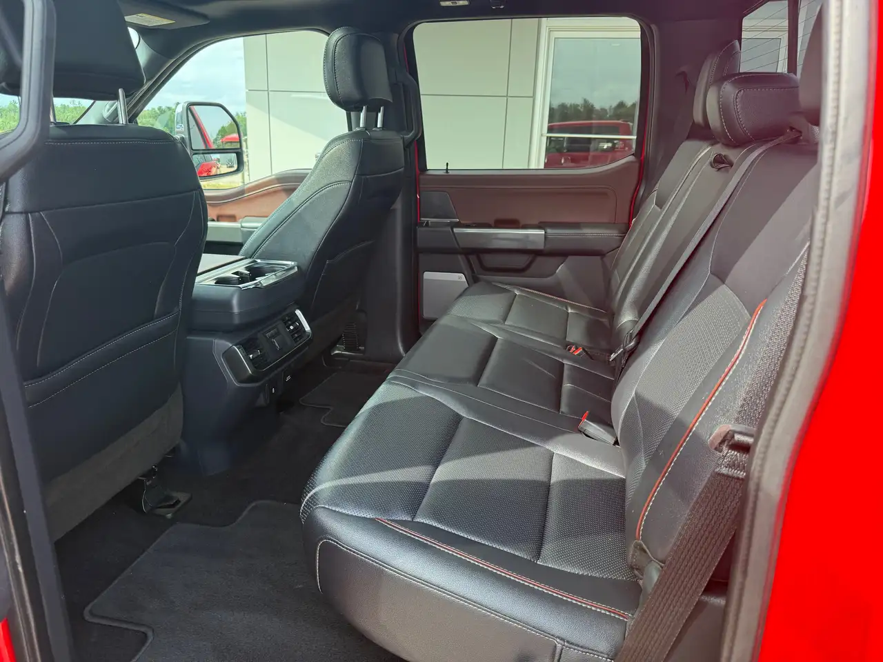 Ford F-150 - Image 19