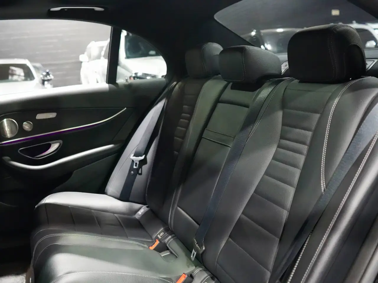Mercedes-Benz E-Class - Image 11