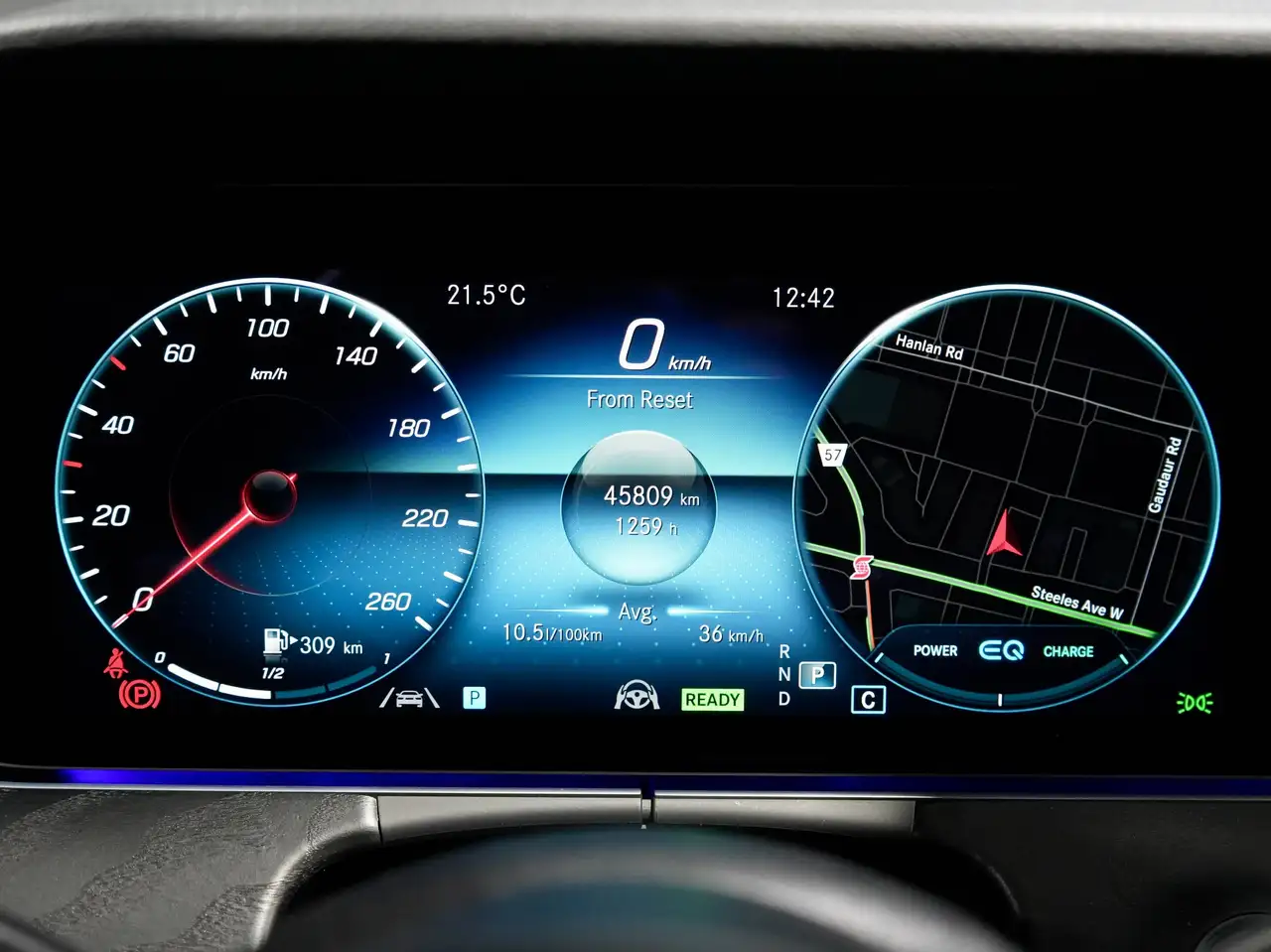 Mercedes-Benz E-Class - Image 19