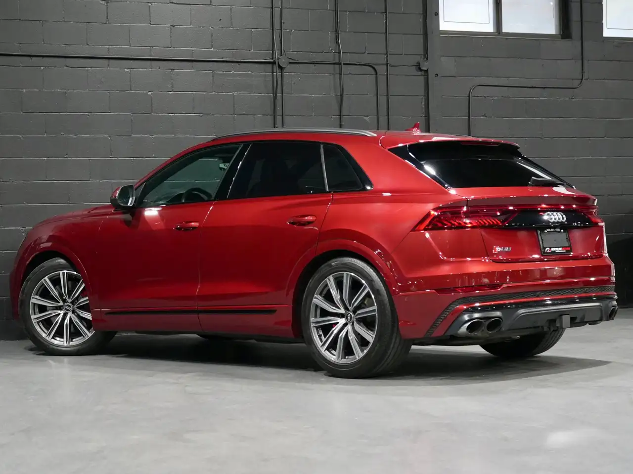 Audi SQ8 - Image 7