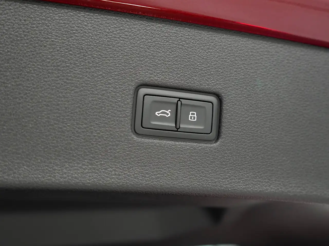 Audi SQ8 - Image 45