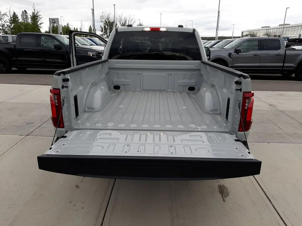 Ford F-150 - Image 19