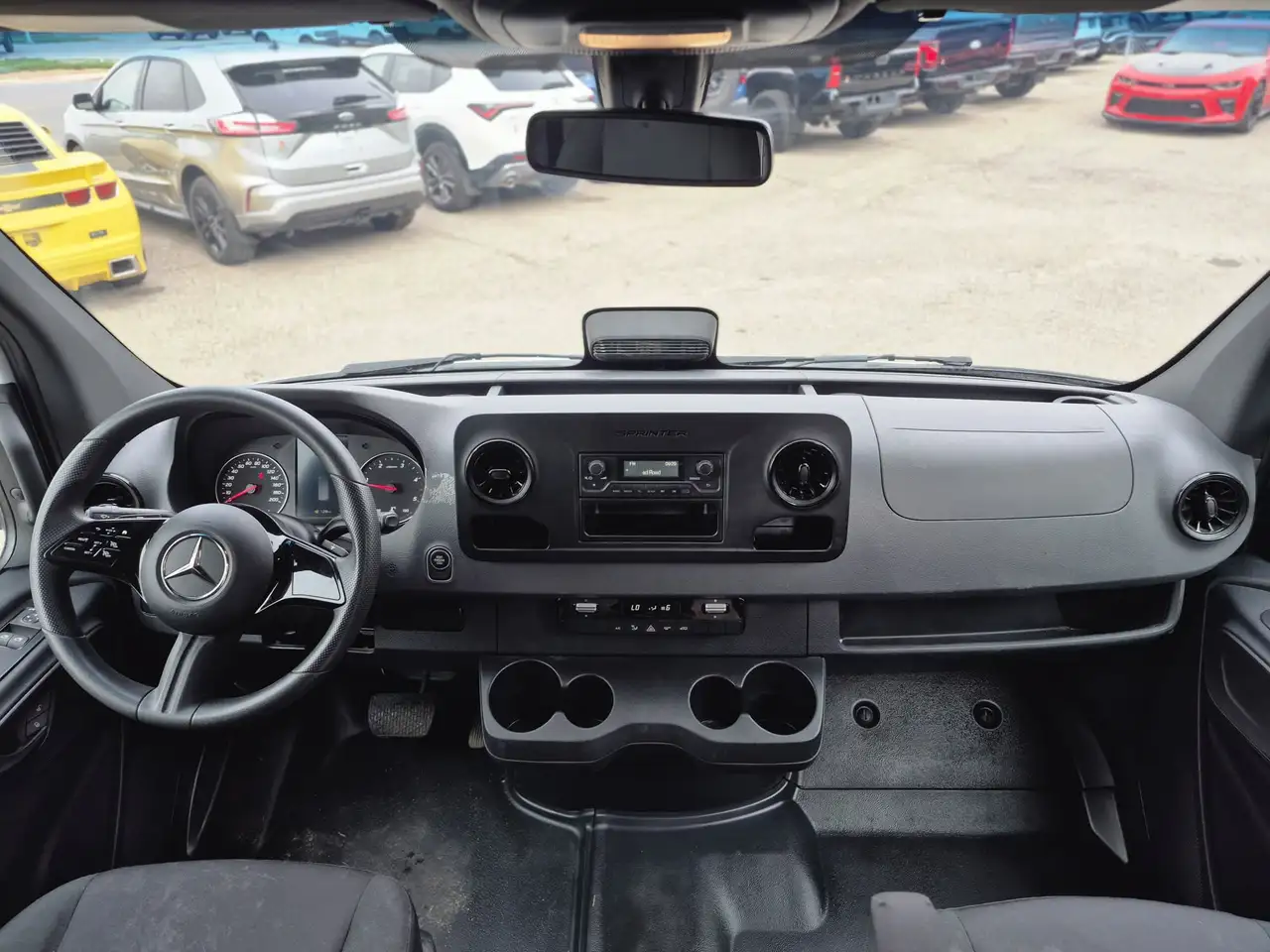 Mercedes-Benz Sprinter - Image 8
