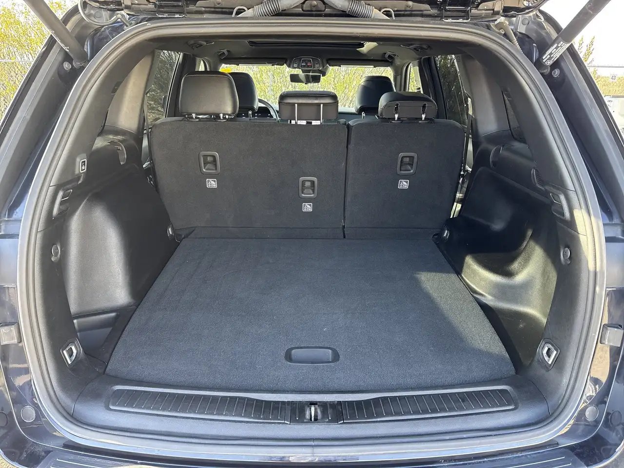 Jeep Grand Cherokee - Image 10